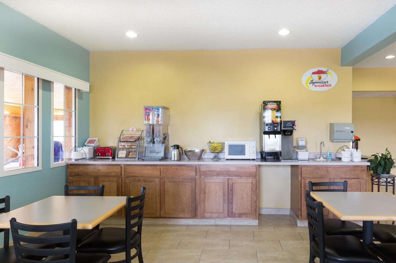 Super 8 By Wyndham 2*