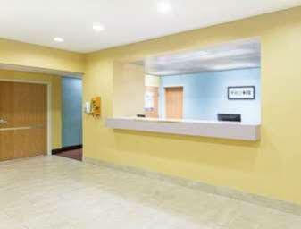 Super 8 By Wyndham Motel 2*